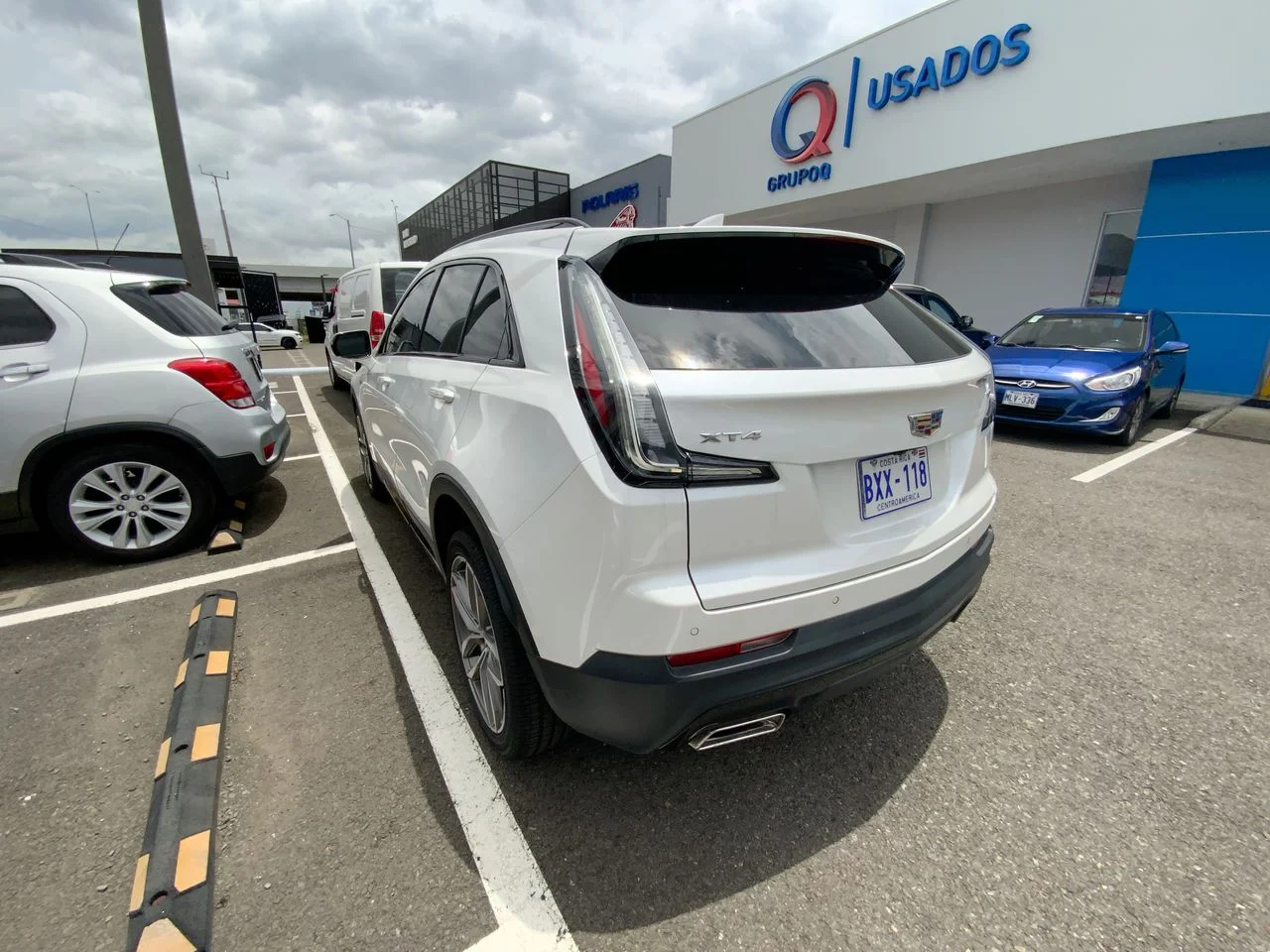 Exterior 7
