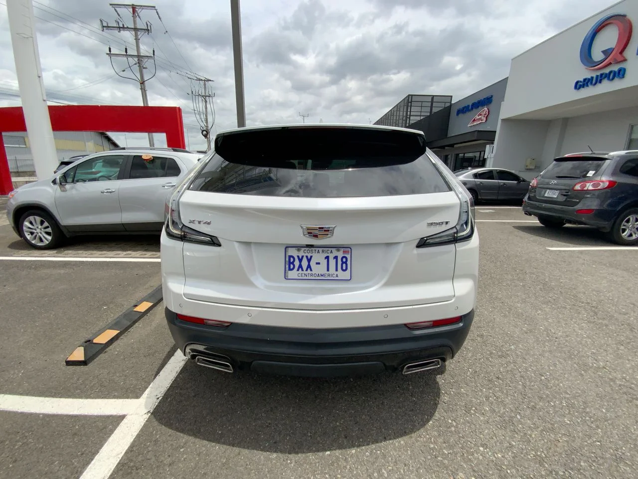 Exterior 8