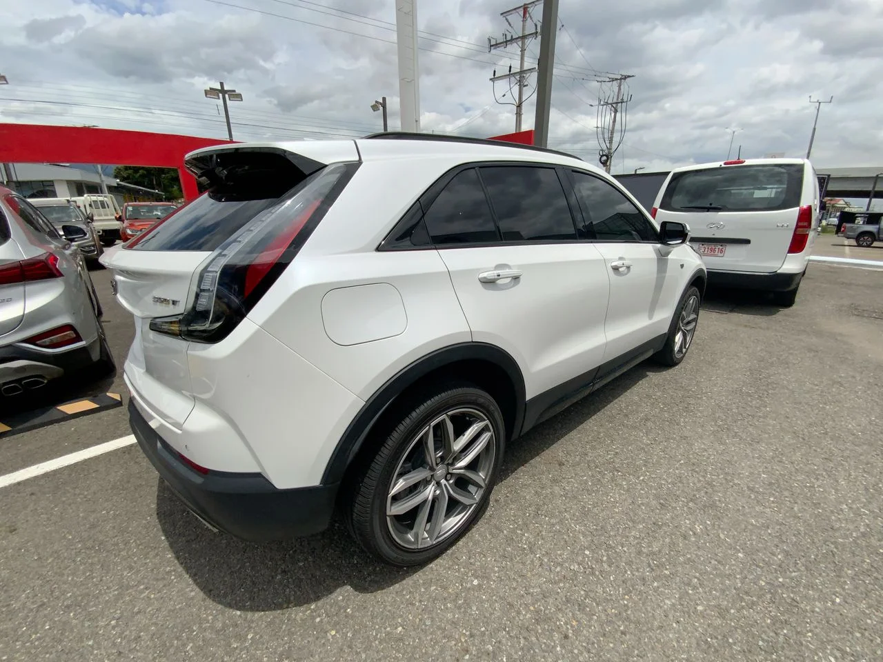 Exterior 10