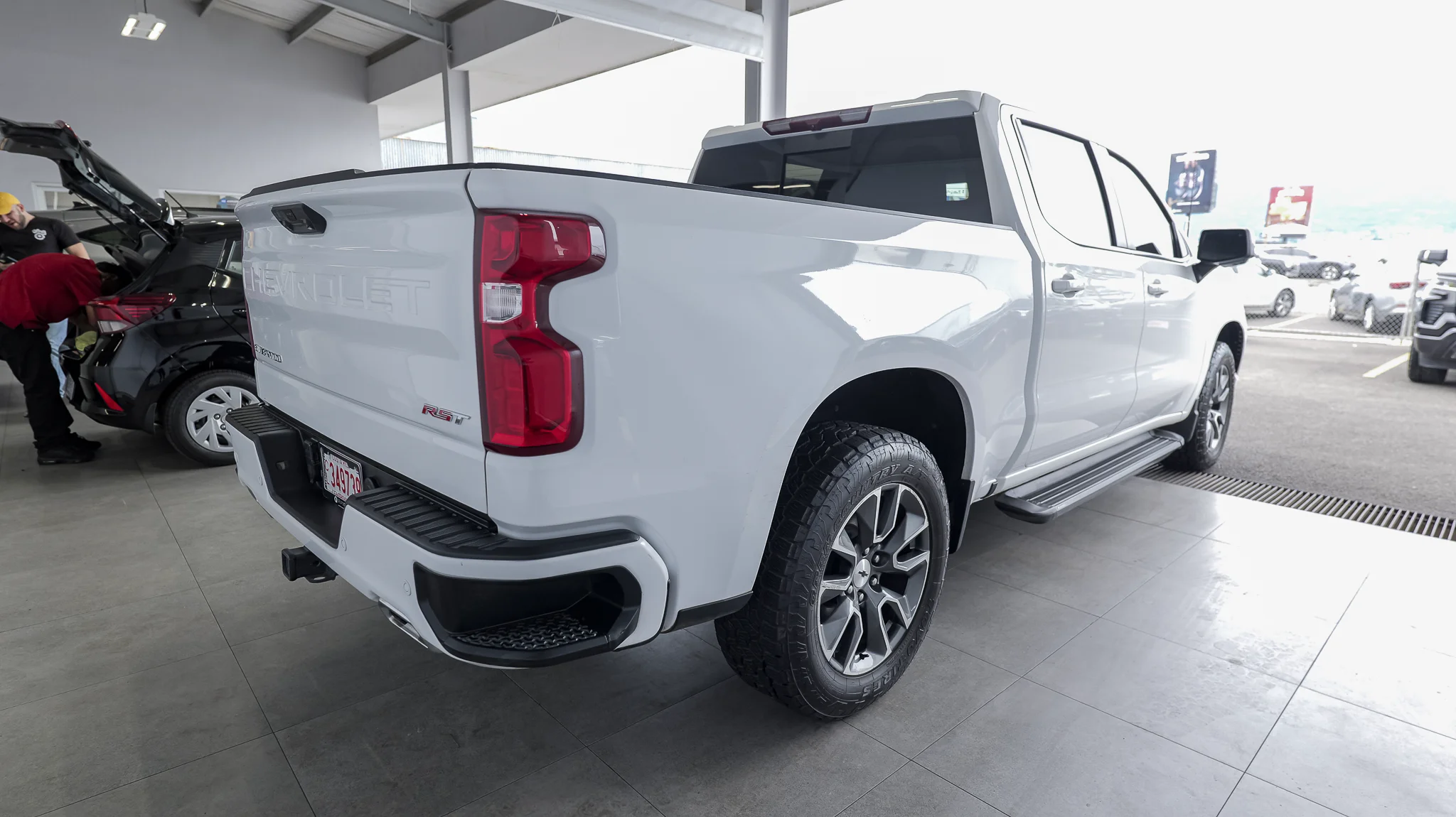 Exterior 4