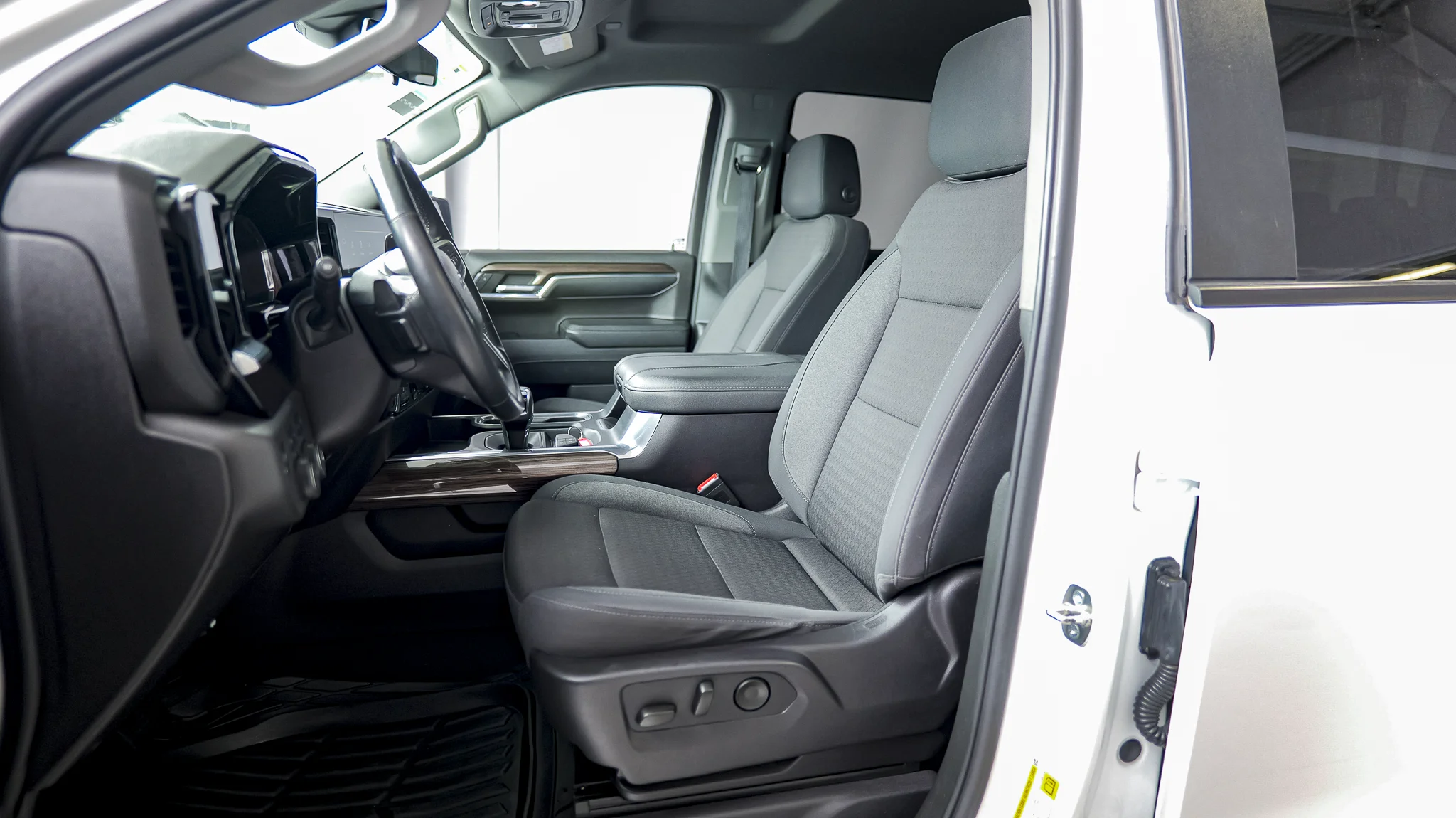 Interior 3