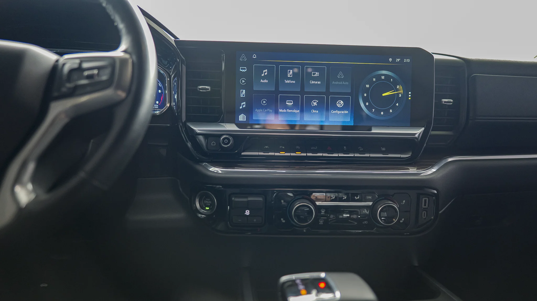 Interior 6