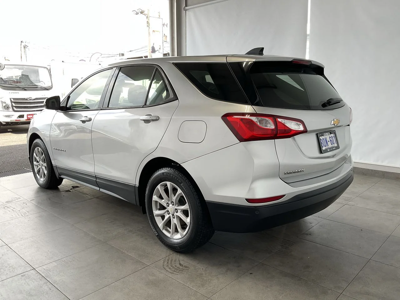 Exterior 5