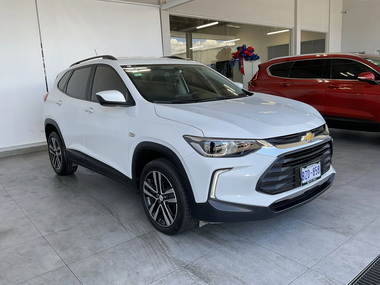 Chevrolet TRACKER LS 1200CC 4X2 T/A