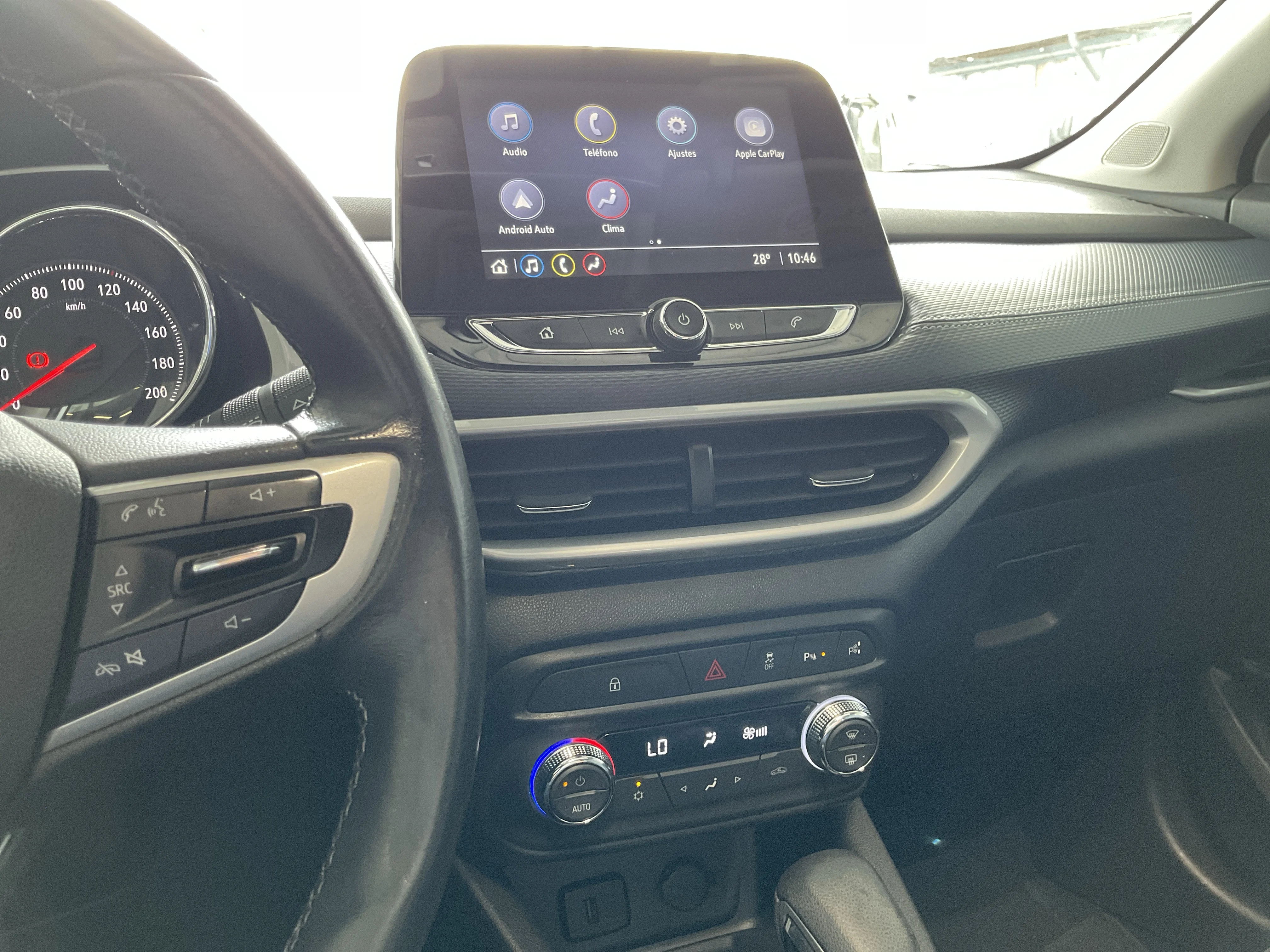 Interior 7