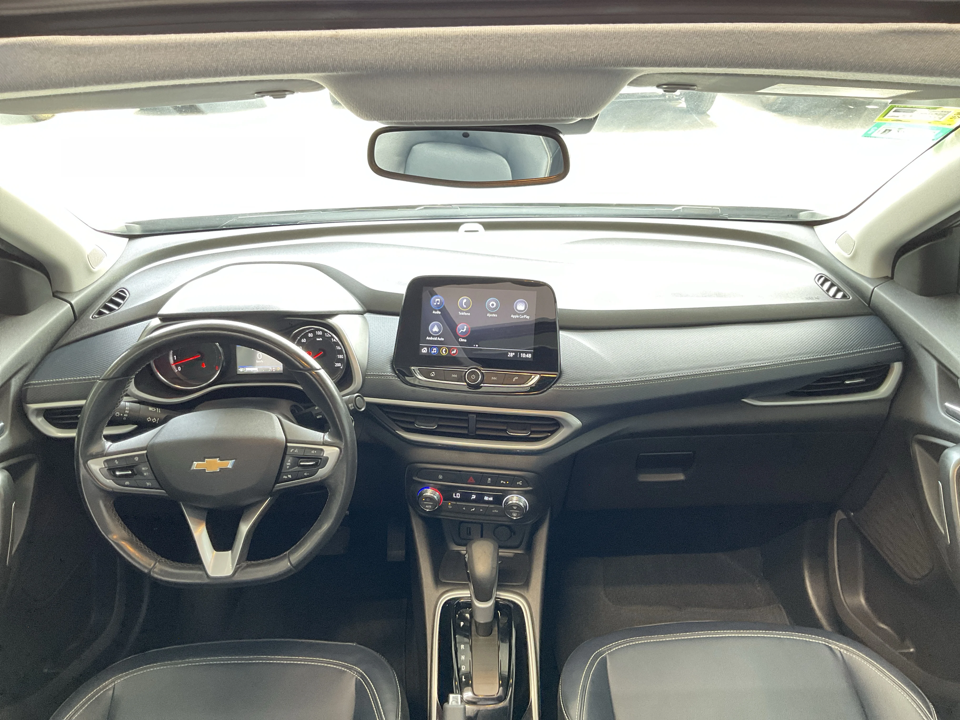 Interior 8