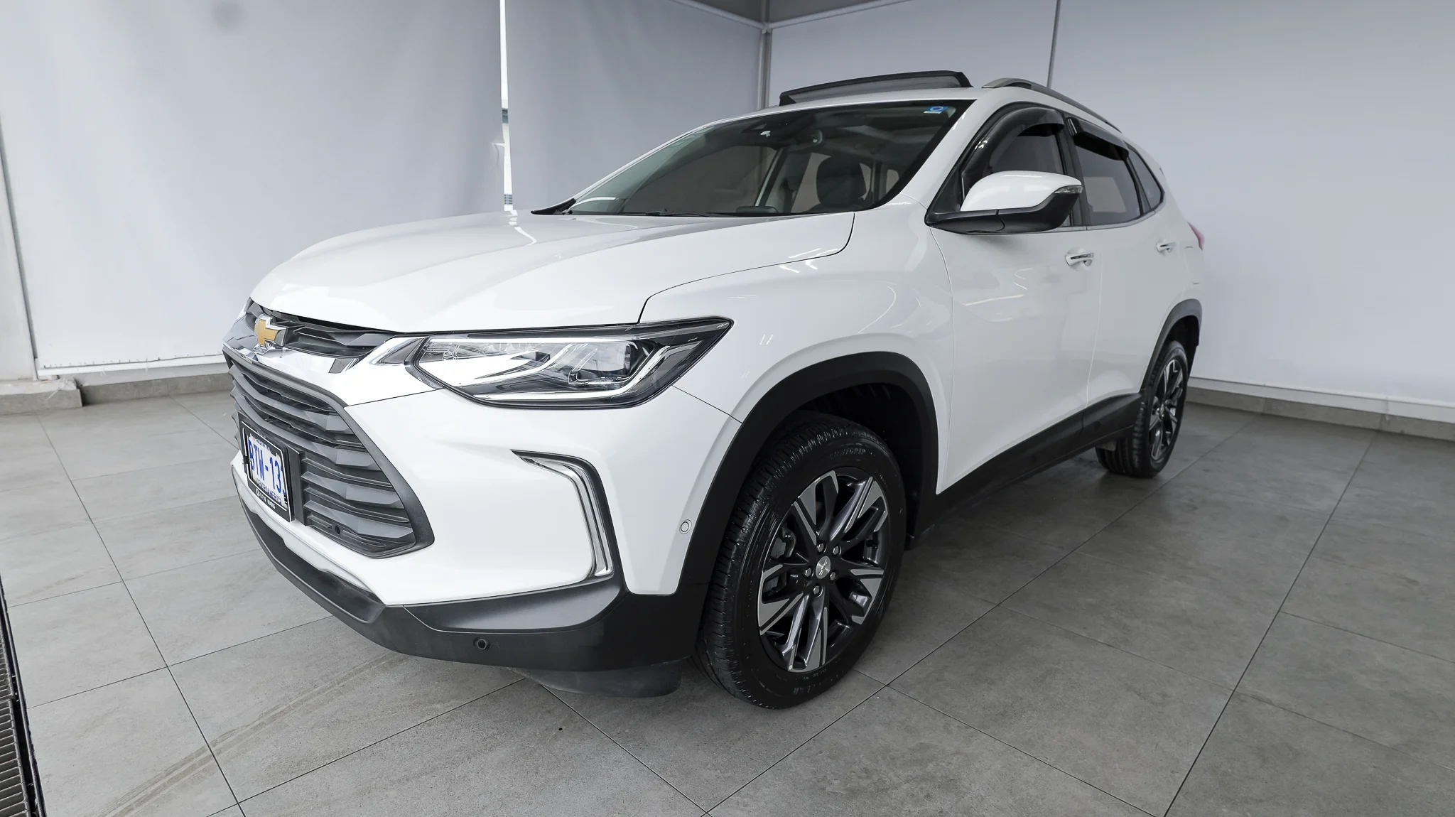 Exterior 5