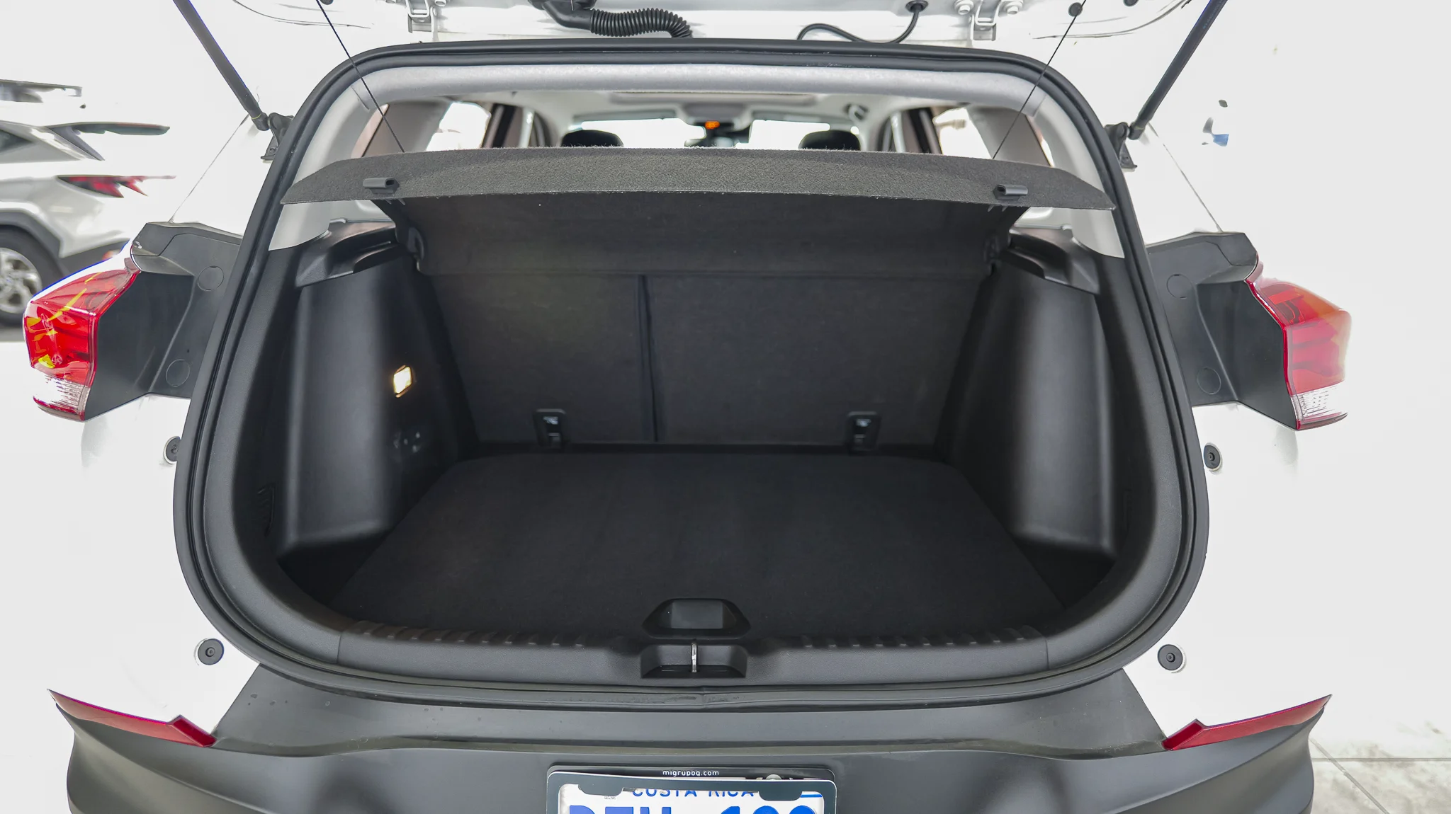 Interior 3