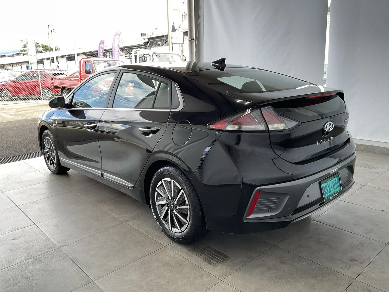 Exterior 5
