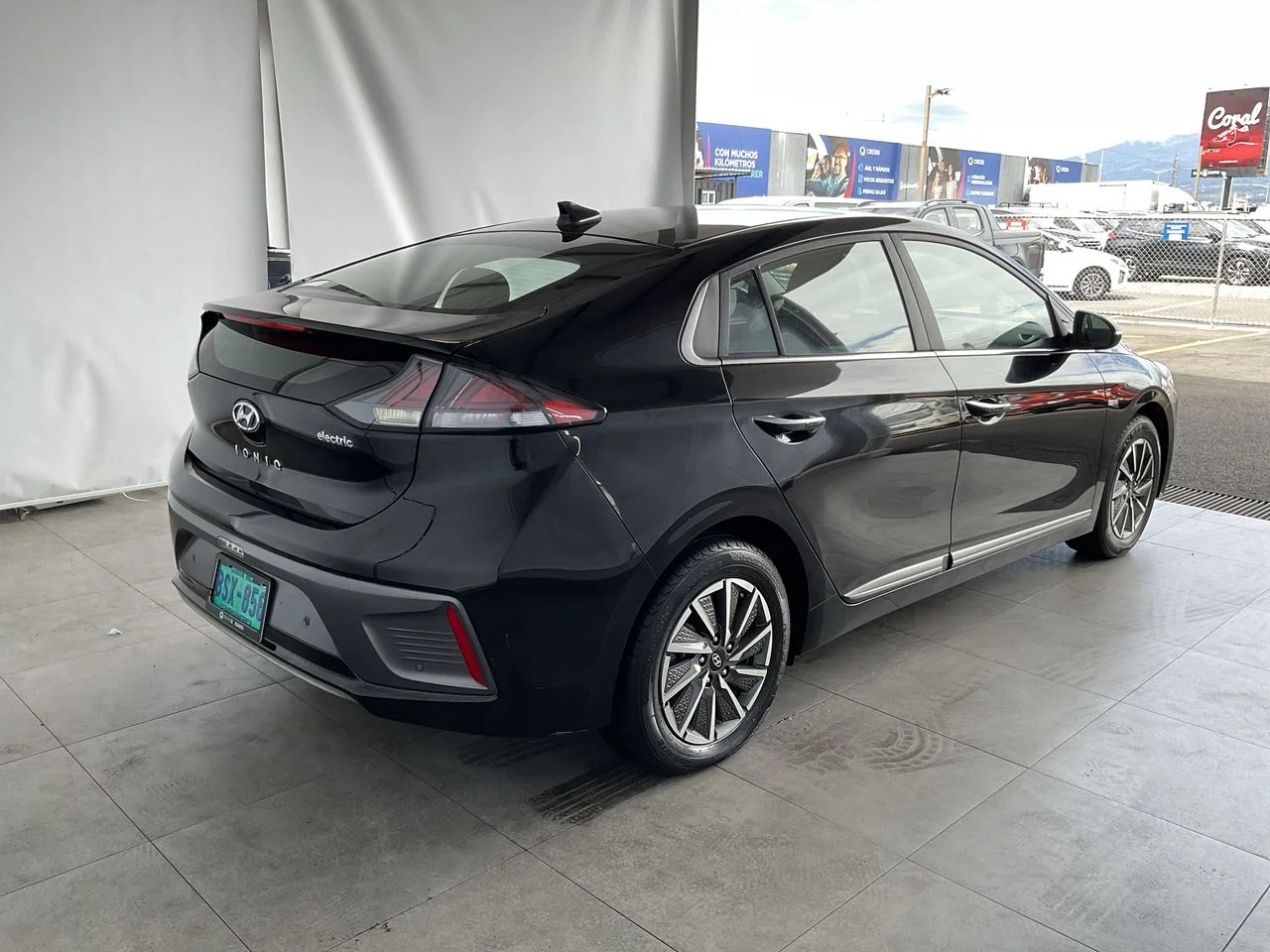 Exterior 7