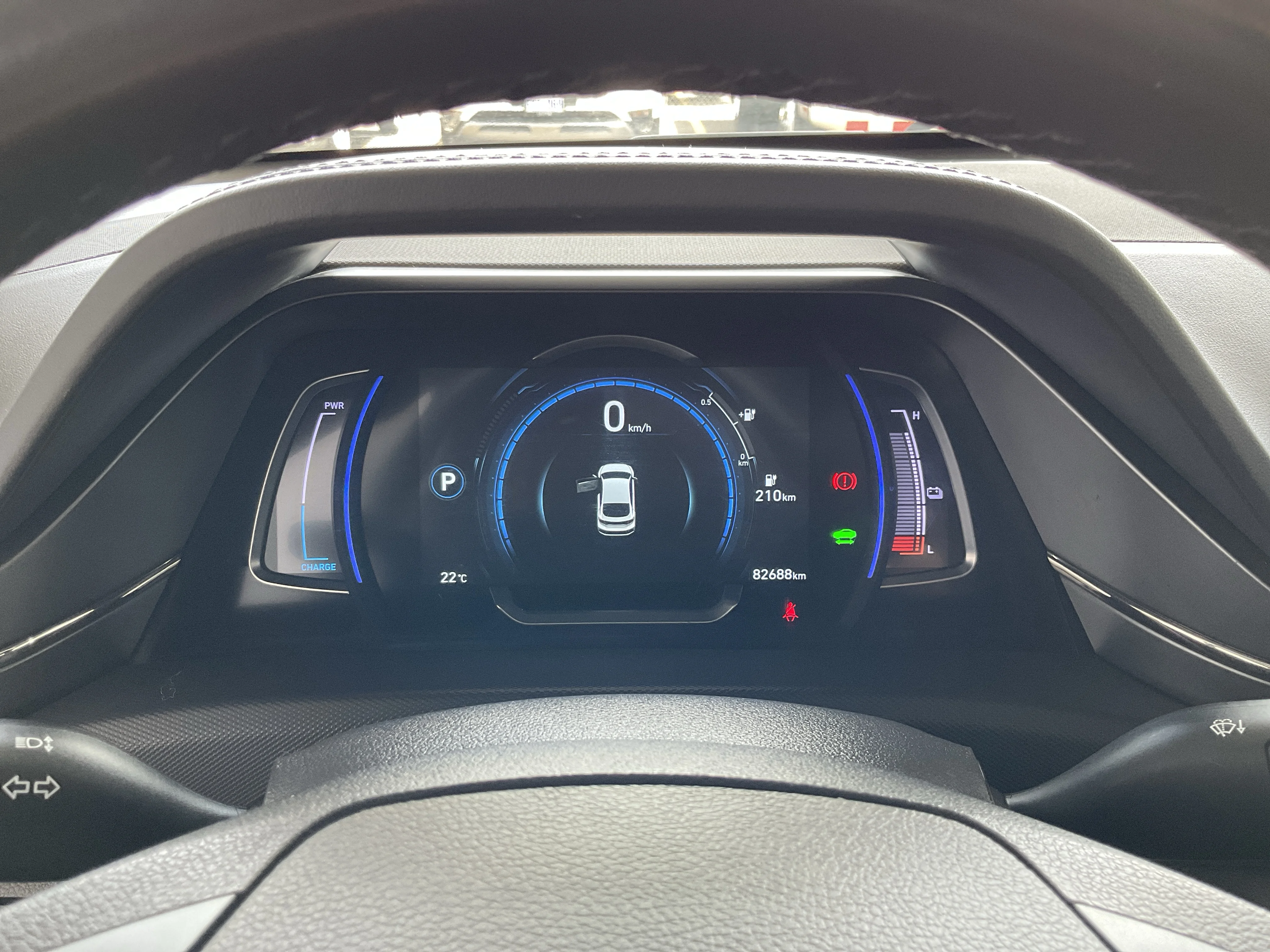 Interior 9