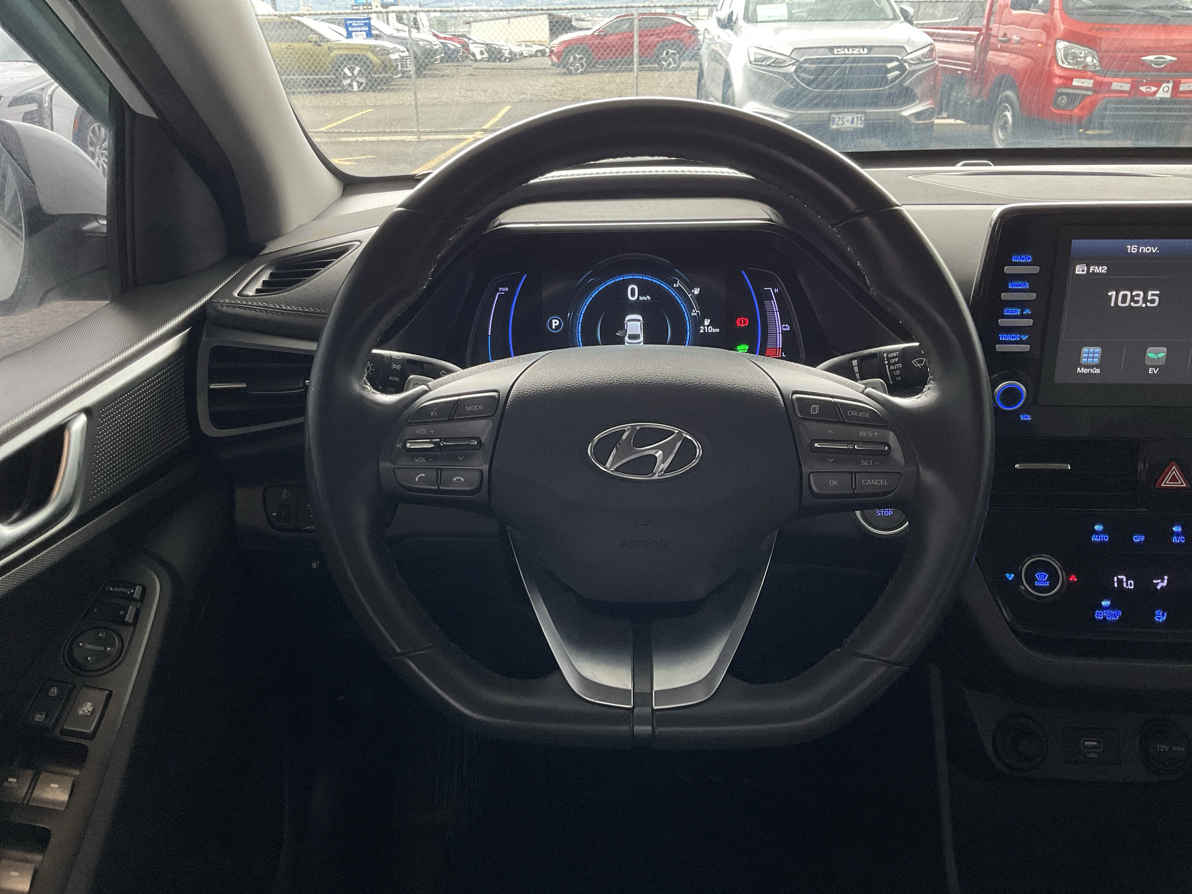 Interior 10