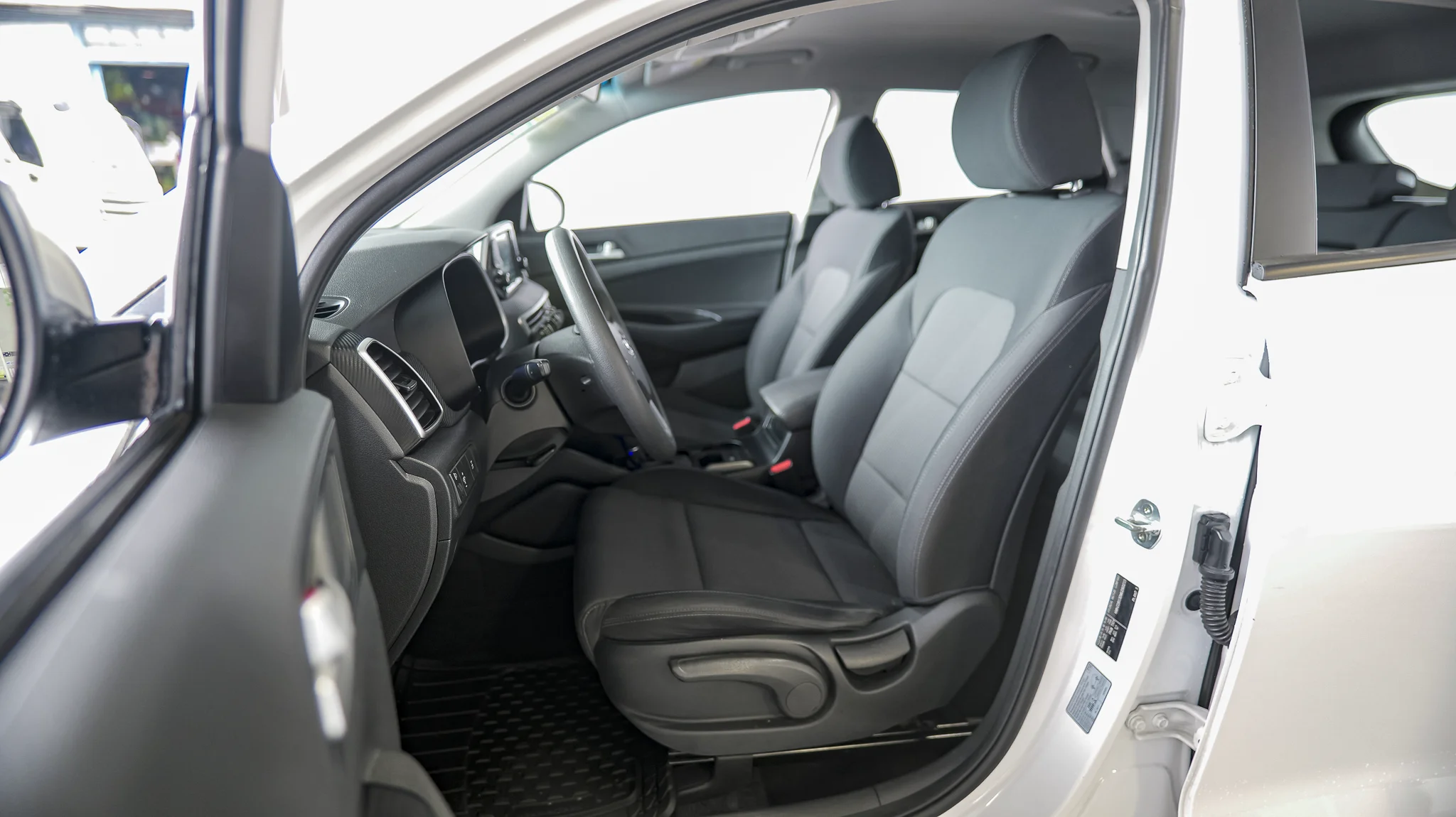 Interior 4