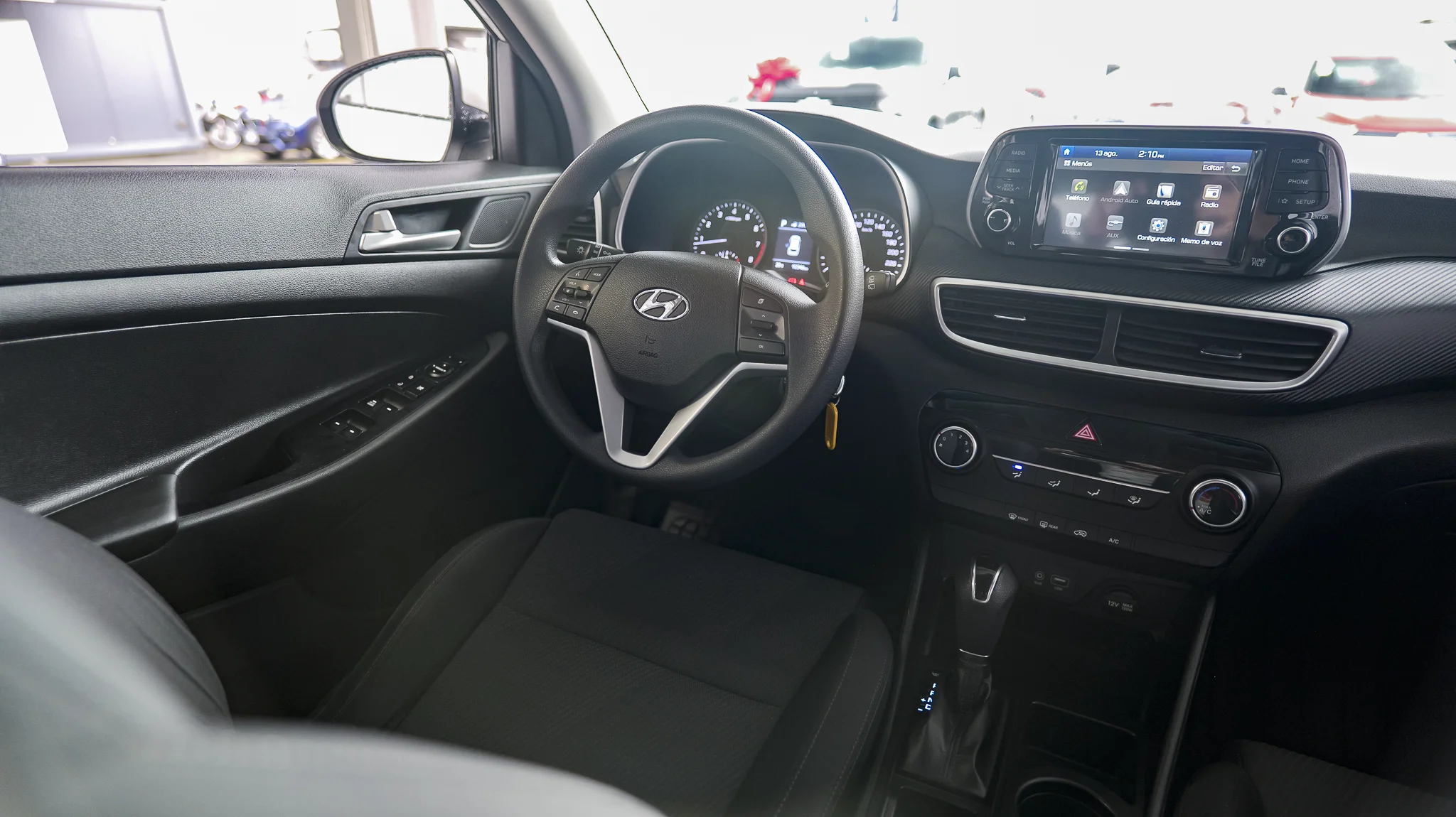 Interior 5