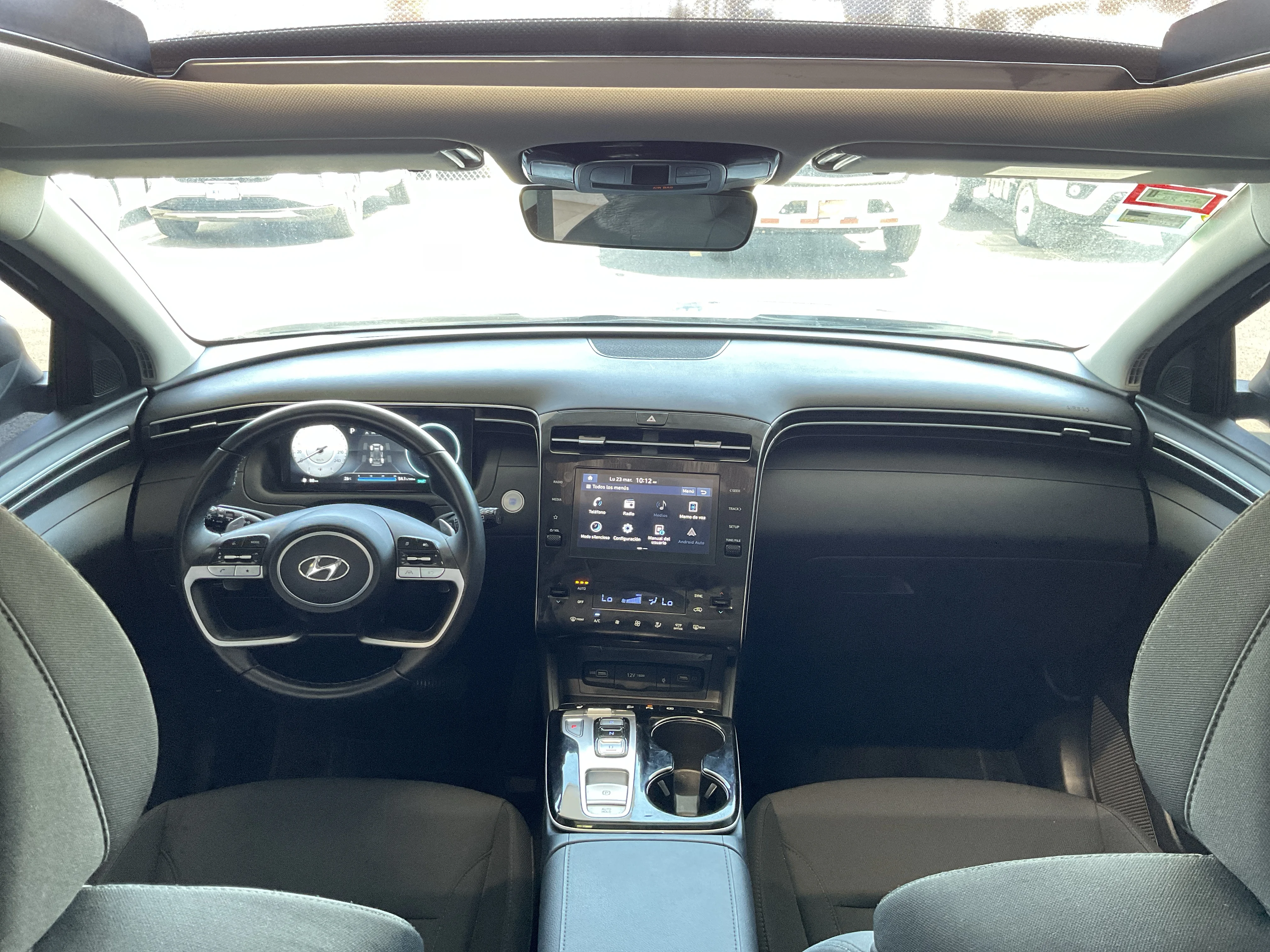 Interior 8
