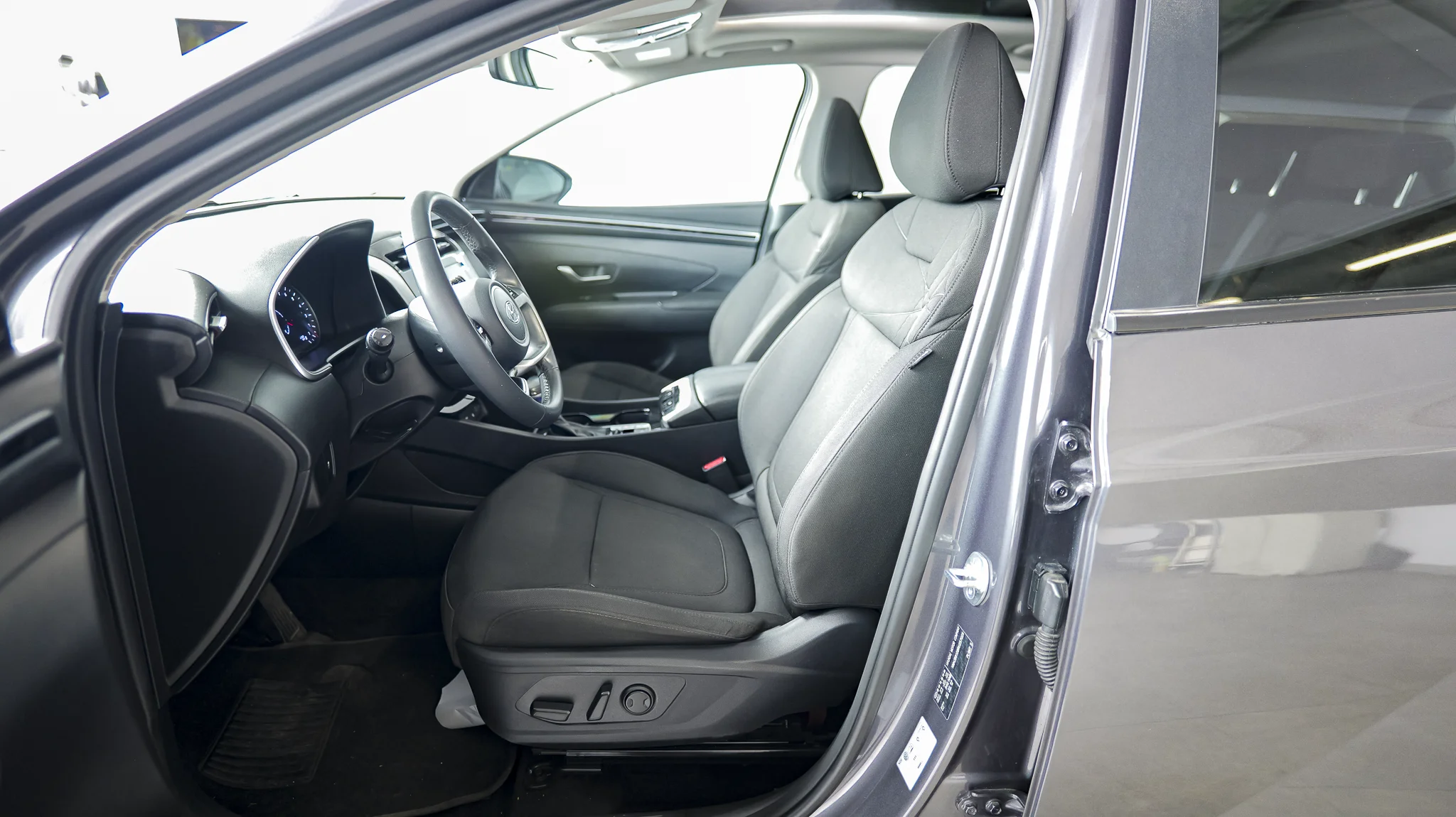 Interior 4
