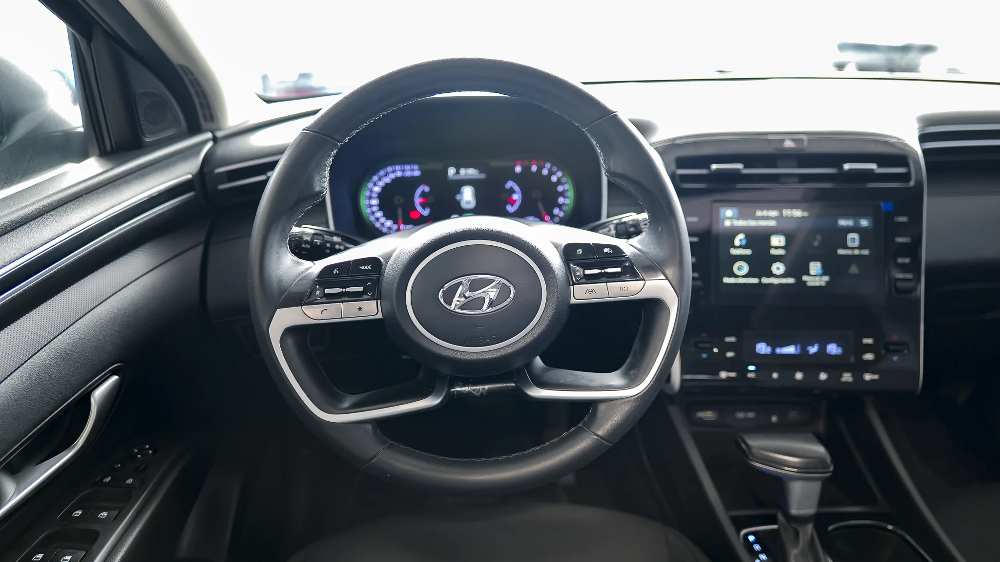 Interior 5
