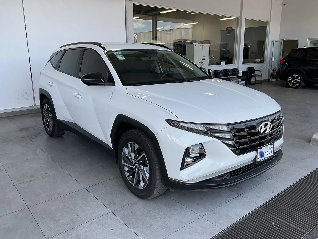 Hyundai TUCSON GL SPORT 2000CC 4X2 T/A