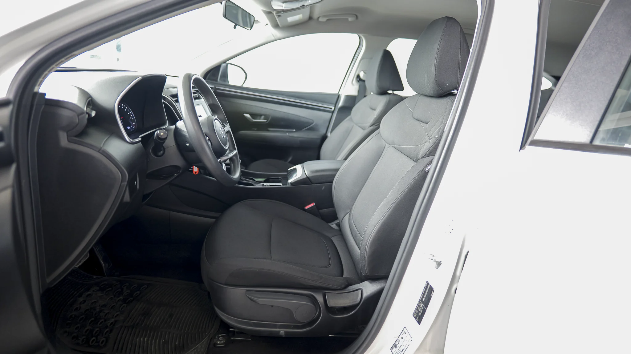 Interior 4
