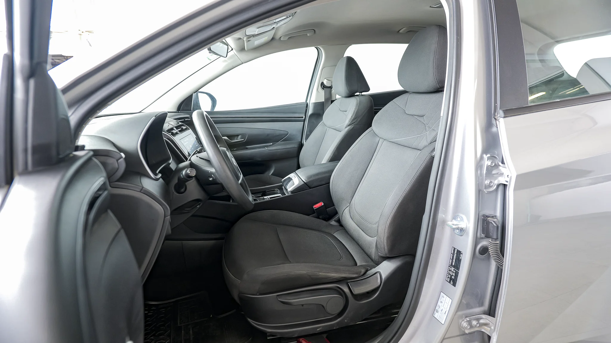 Interior 4