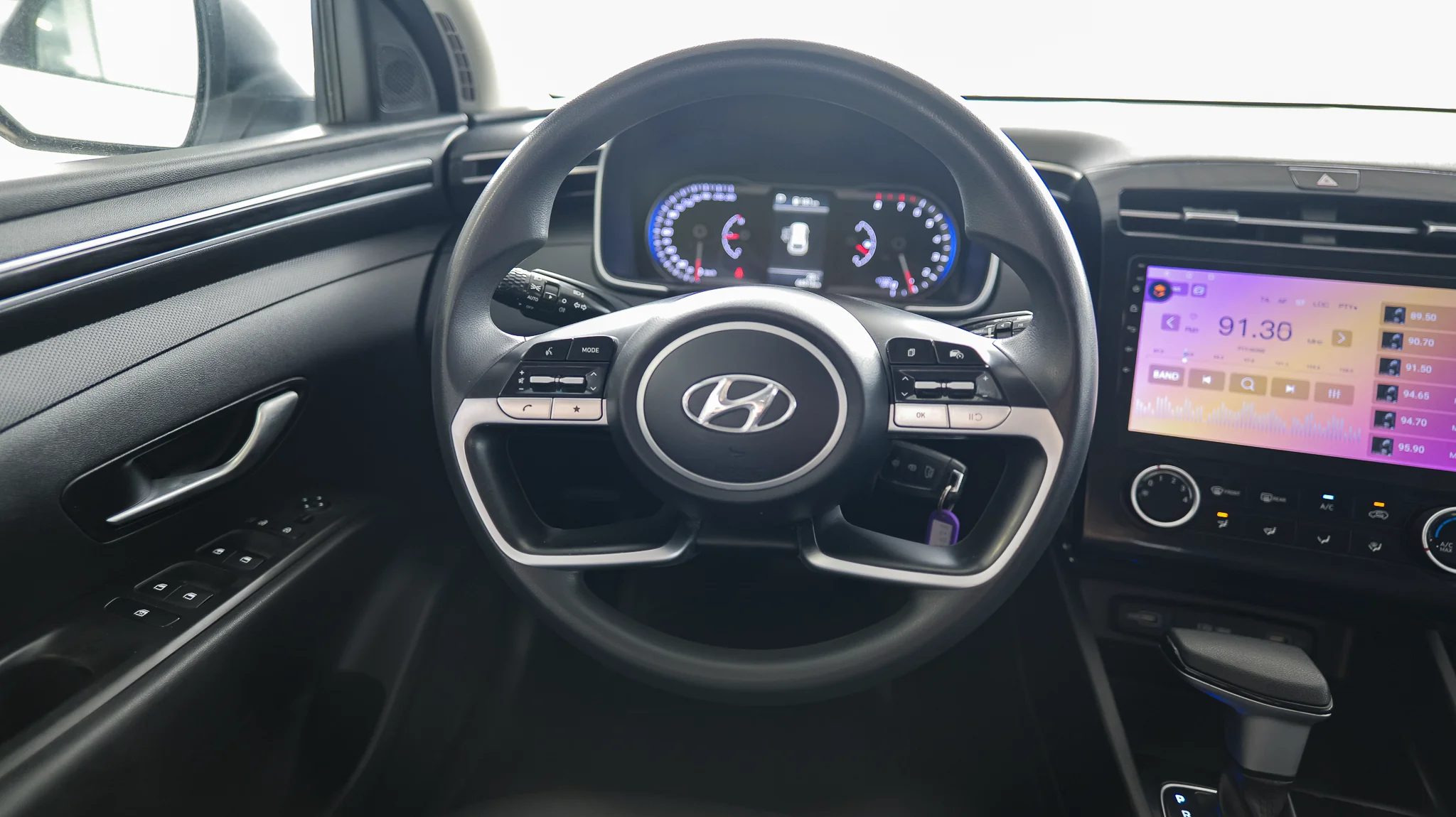 Interior 5