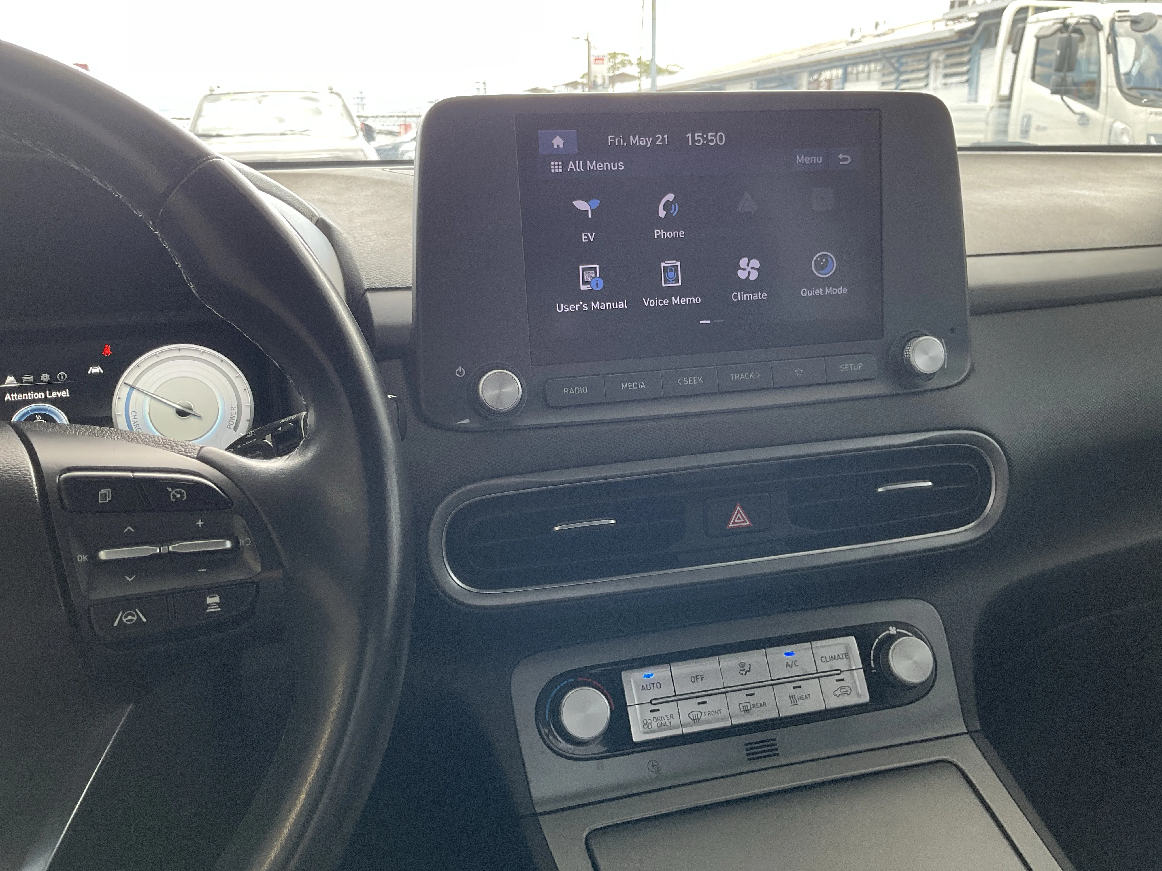 Interior 7