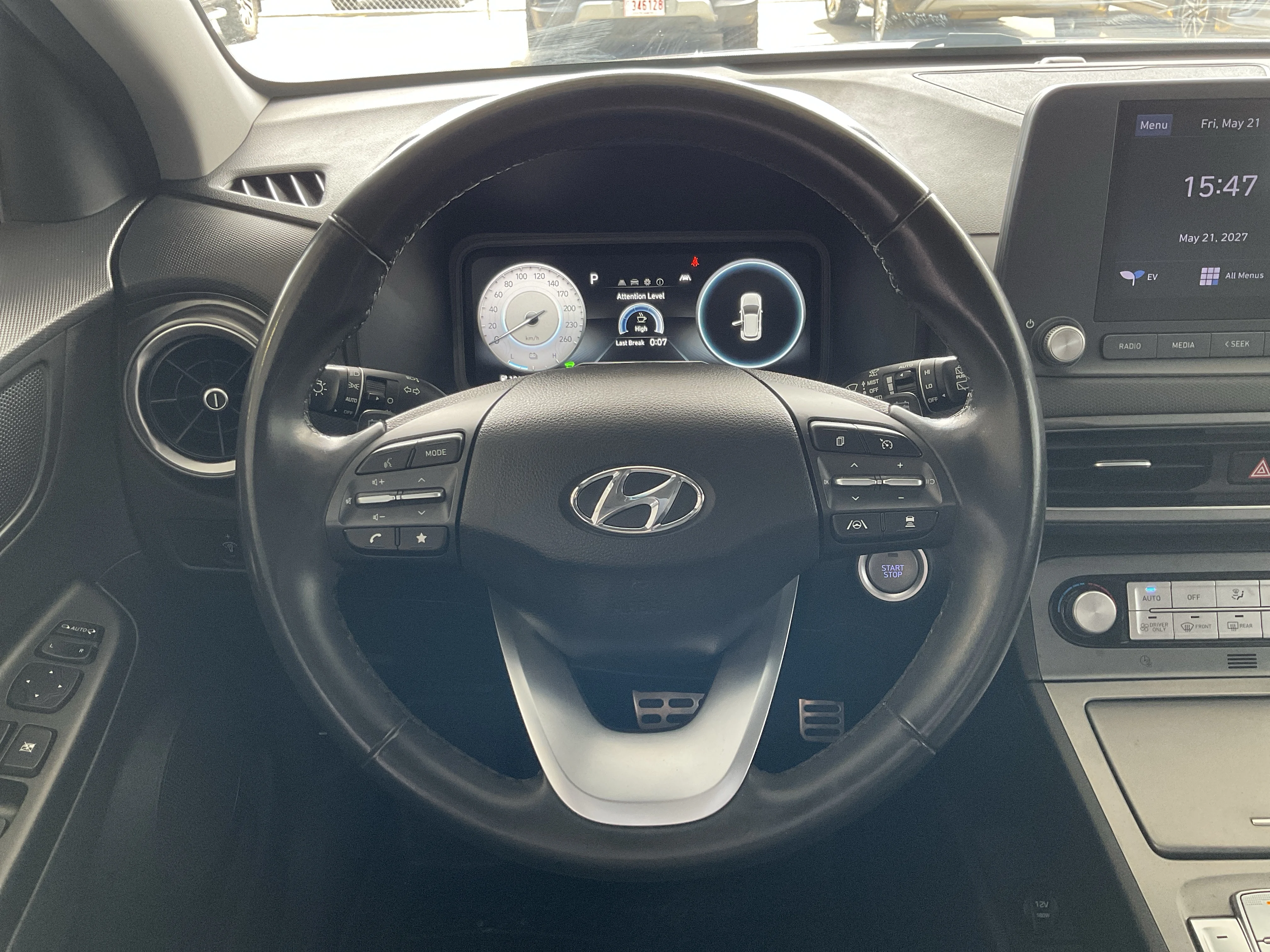 Interior 10