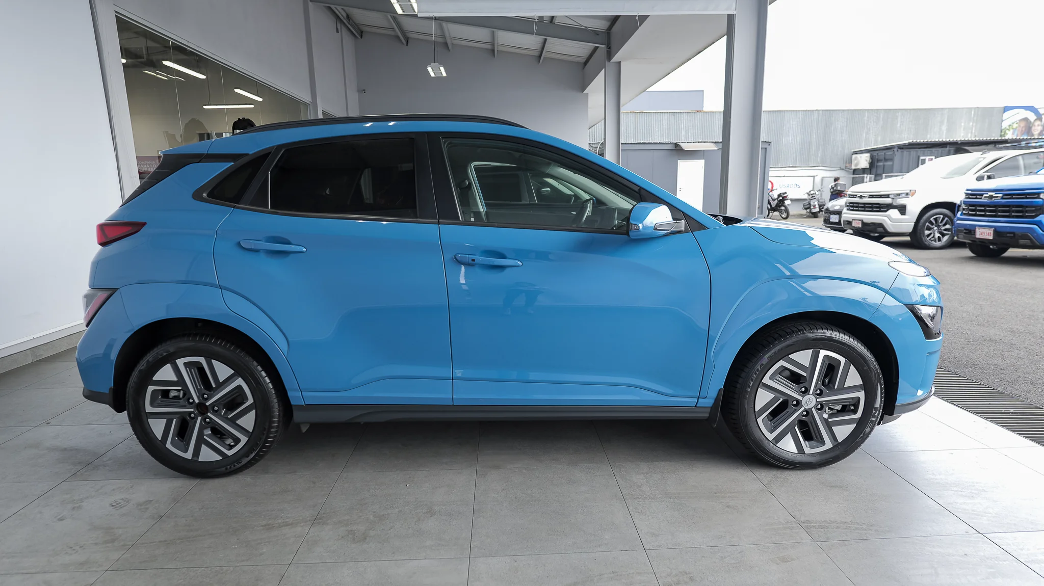 Exterior 5