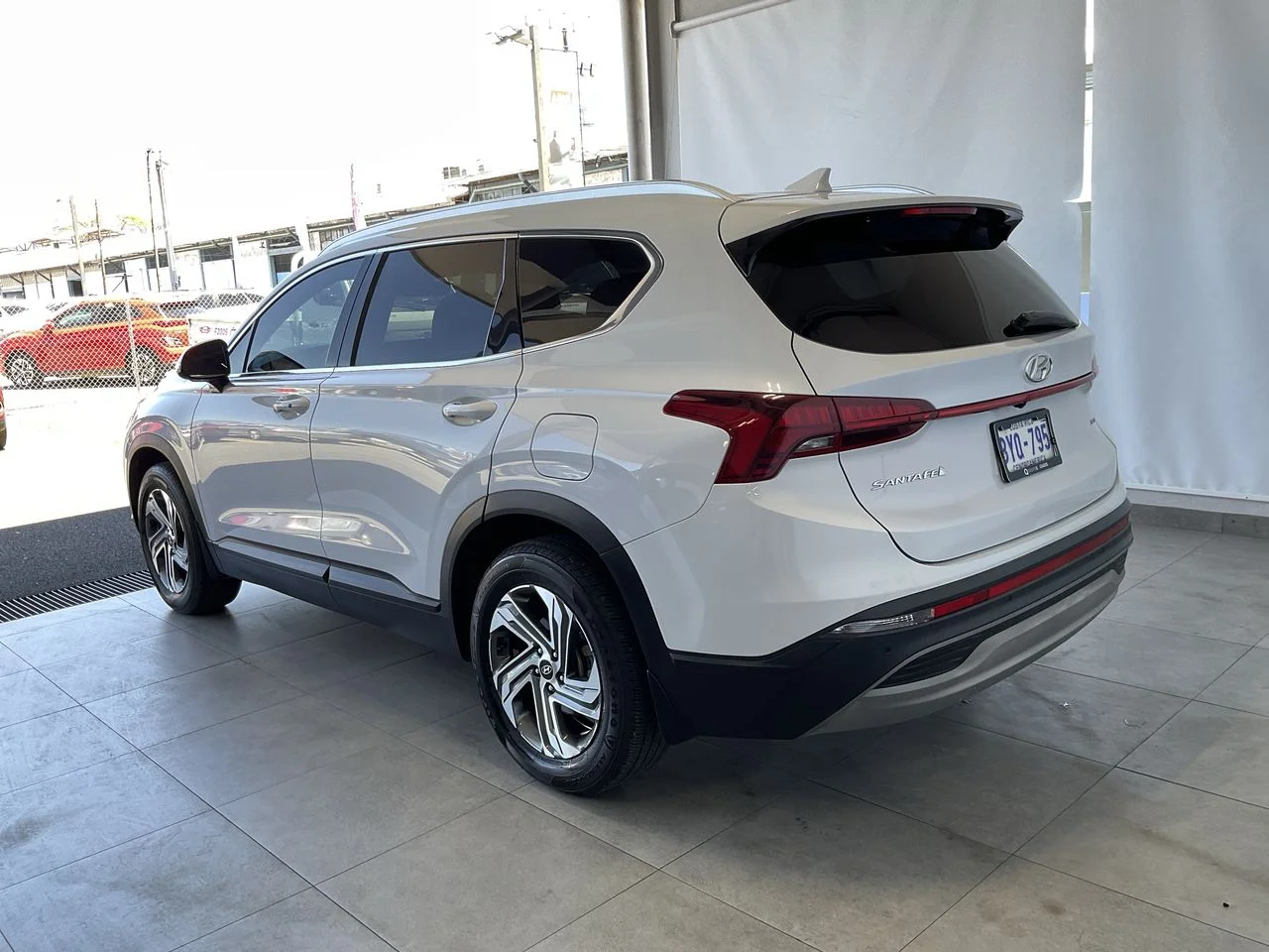 Exterior 5