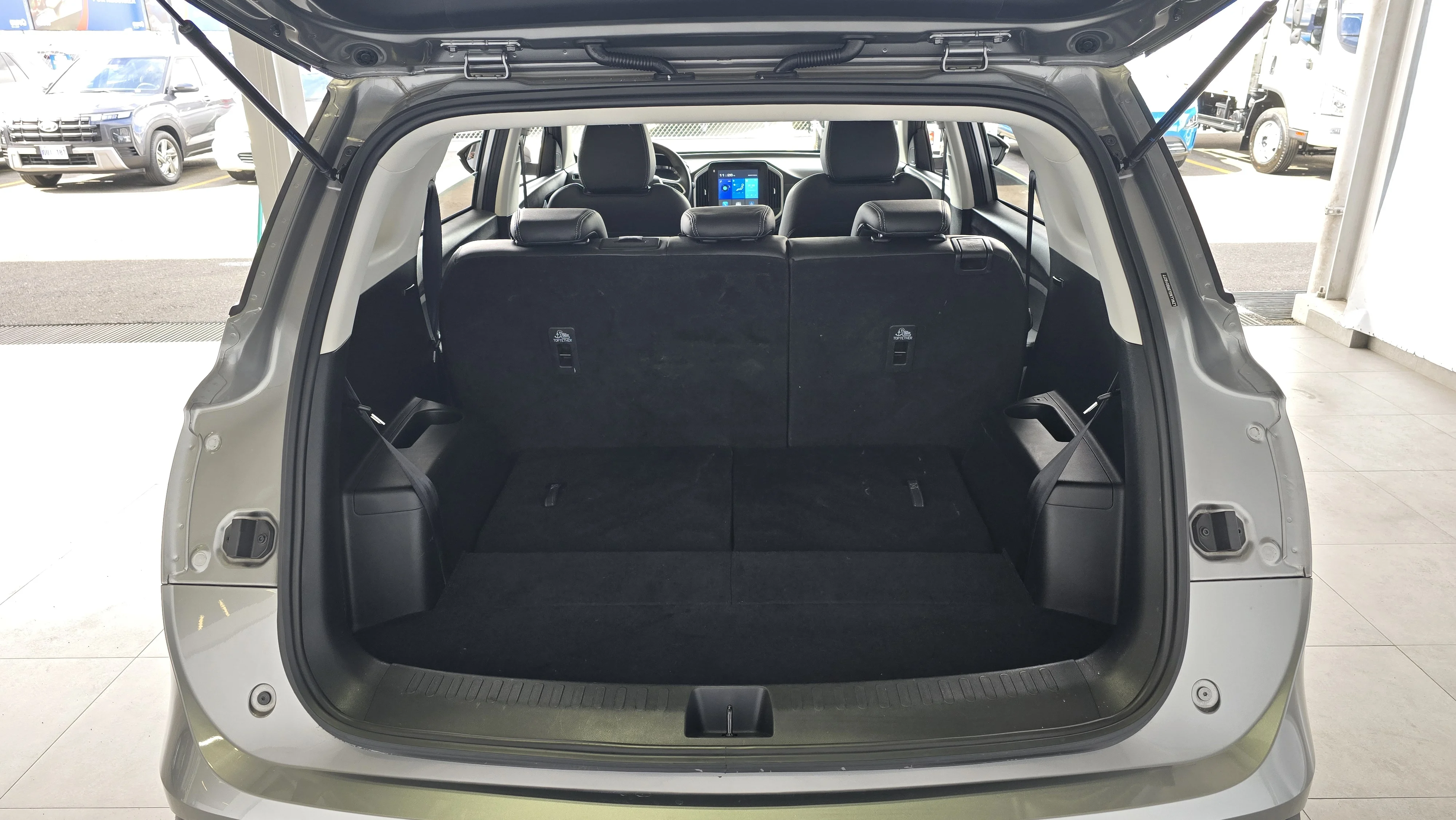 Interior 3