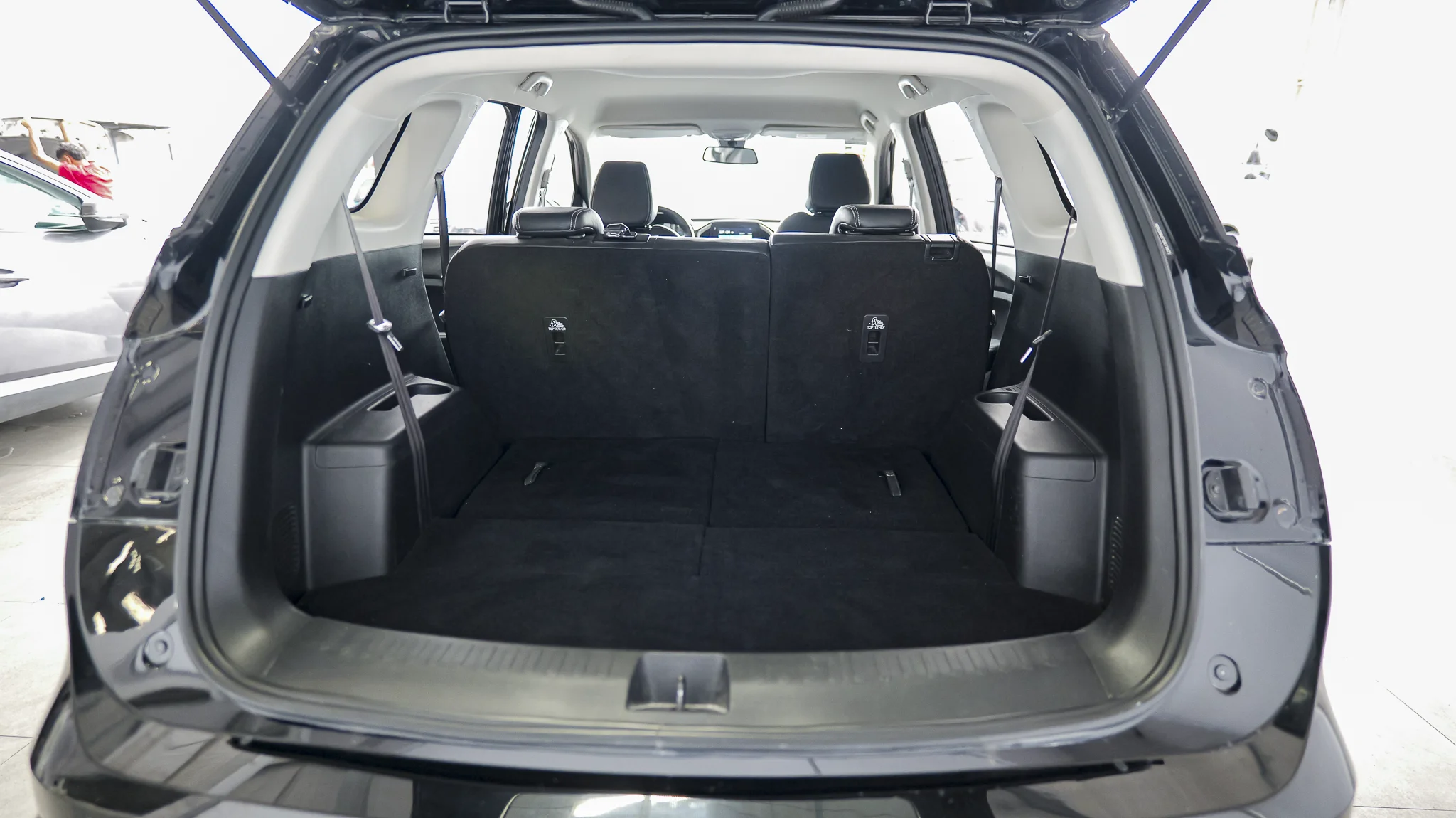 Interior 3
