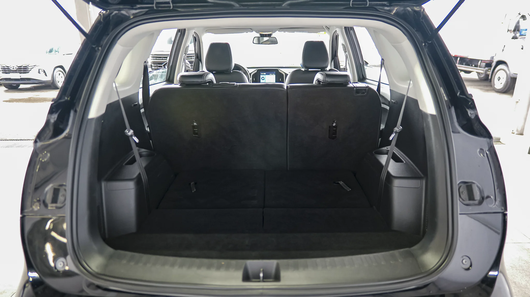 Interior 3