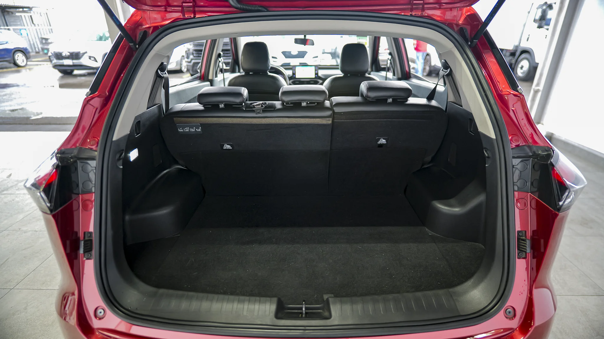 Interior 3