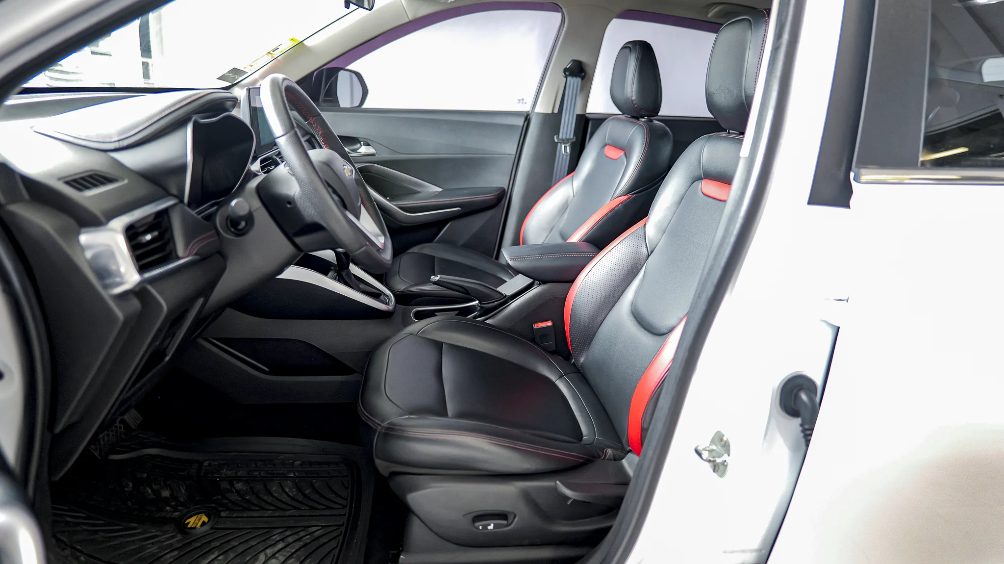 Interior 4