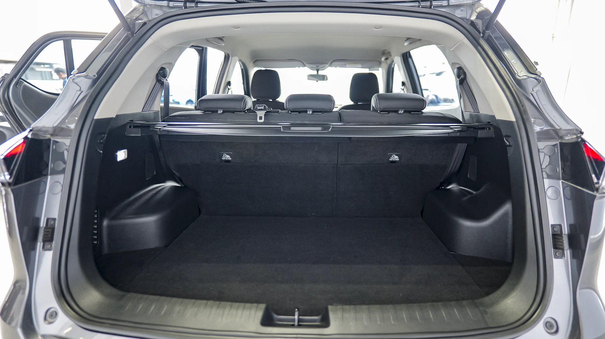 Interior 3