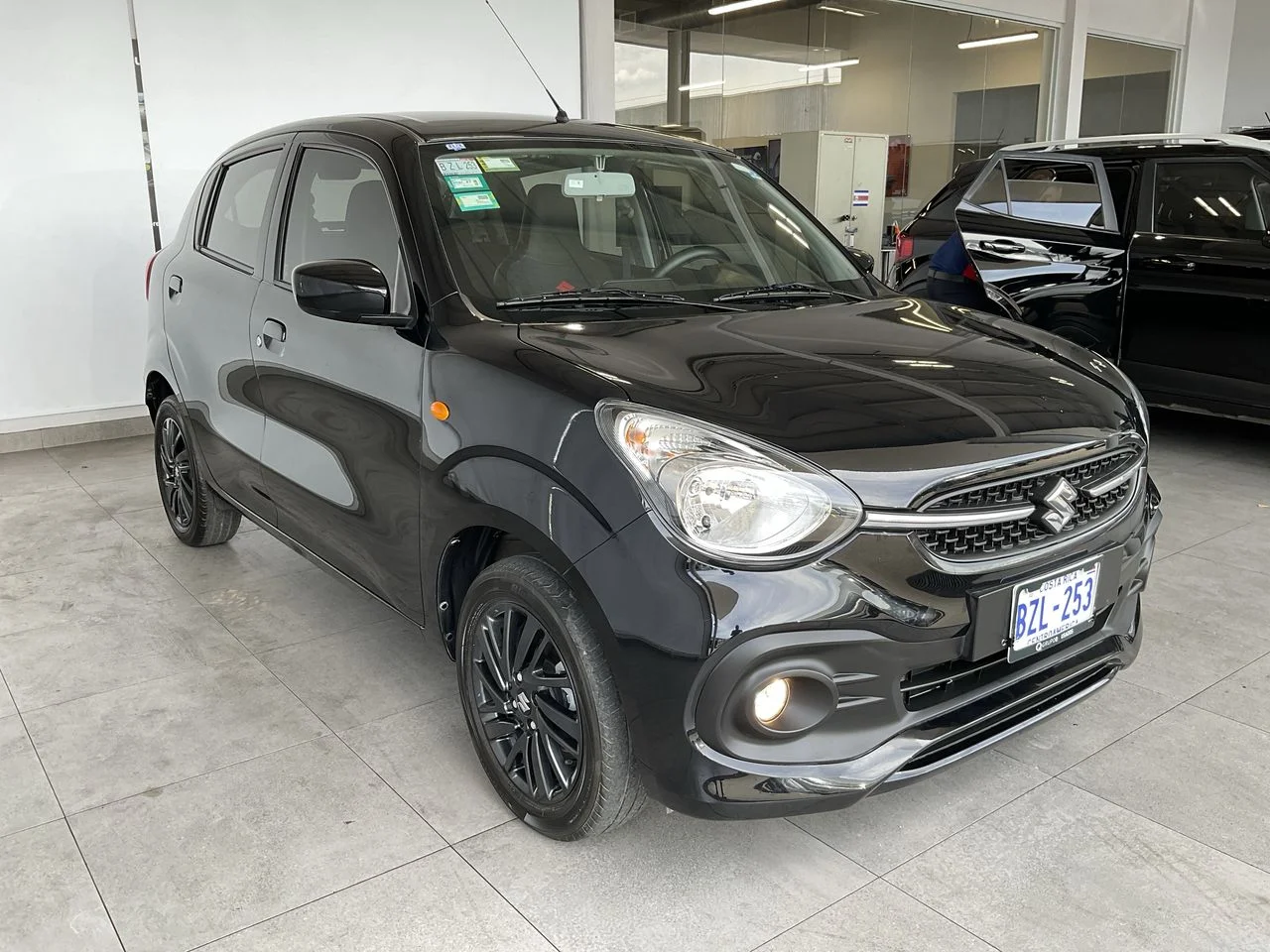 Suzuki CELERIO GL 1000CC 4X2 T/M