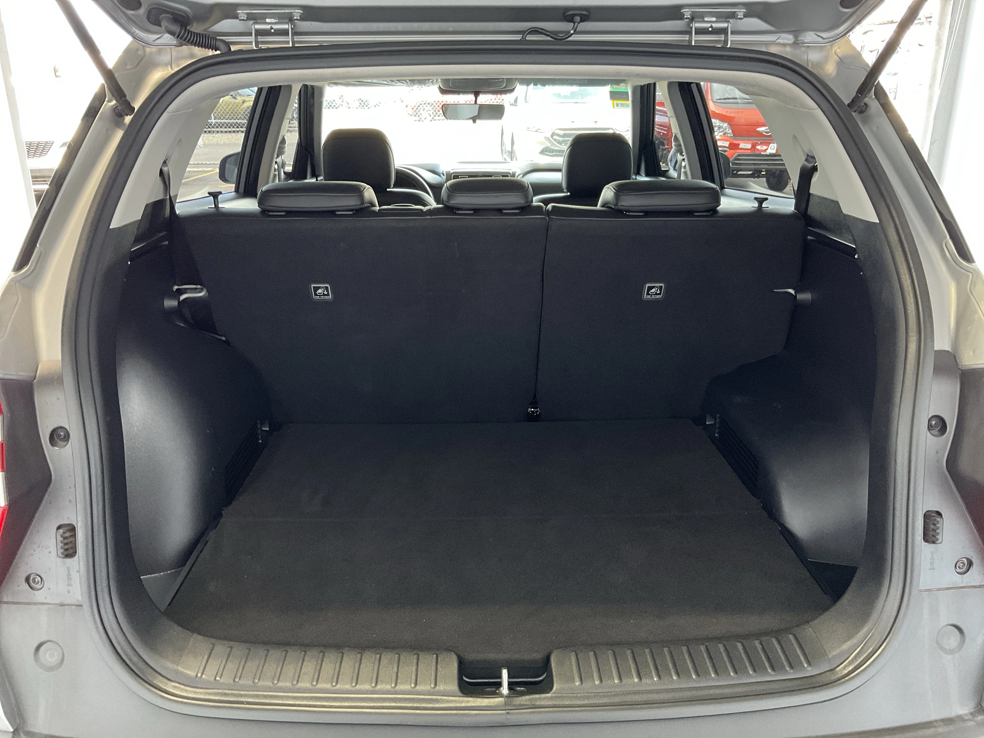 Interior 3